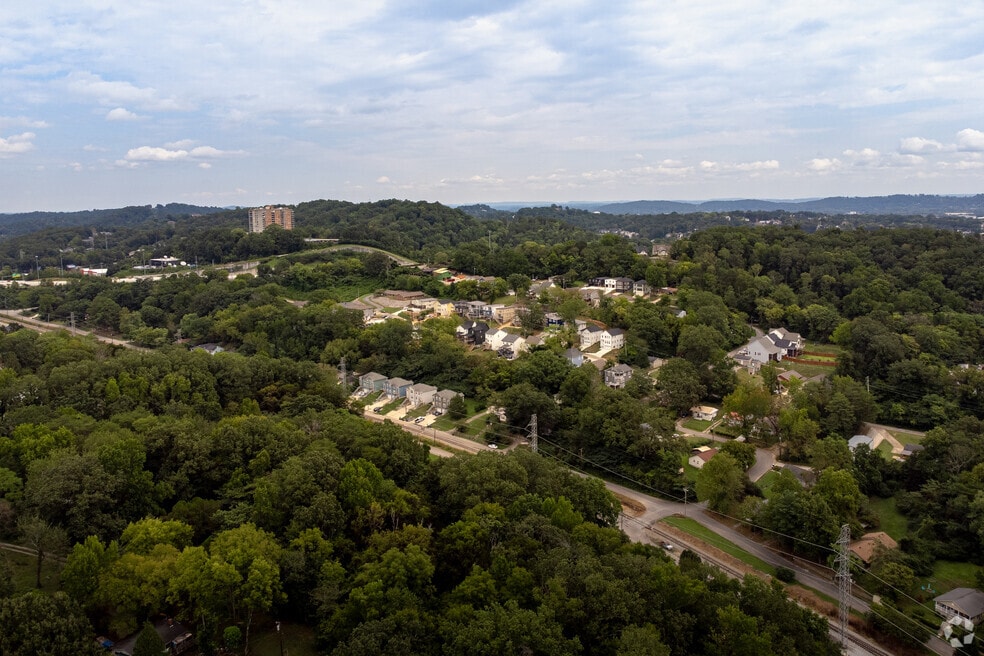 Final_Neighborhood_Moccasin Bend_TN_100323