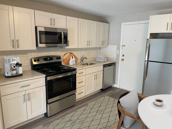 1 BR Kitchen