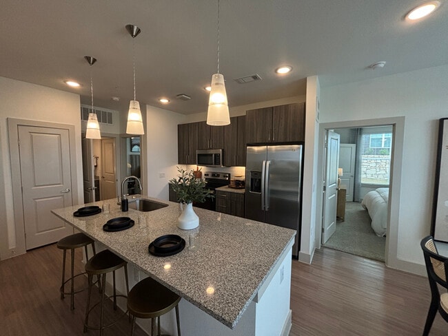 702 Celebration Way unit b5, San Marcos, TX 78666 - photo 3