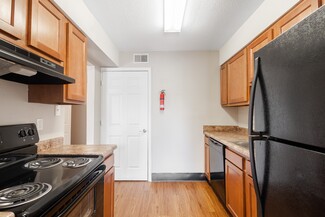 2727 Middle Rd, Jeffersonville, IN 47130