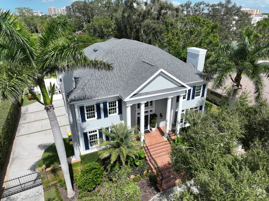 1541 Bay Point Dr, Sarasota, FL 34236 - photo 2