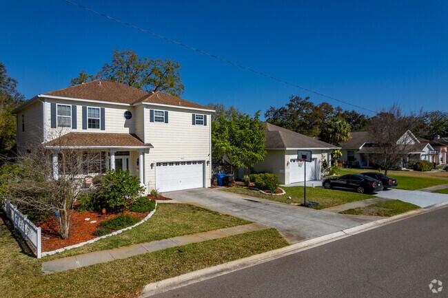Traditional, split-level homes are uncommon finds in the Fossil Park area.