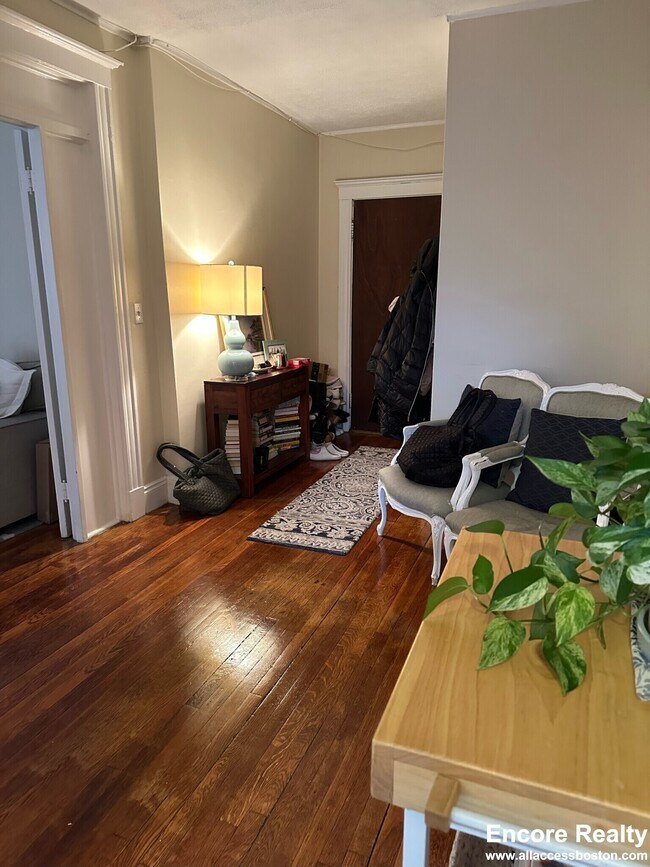 110 Brainerd Rd unit 11, Allston, MA 02134 - photo 7