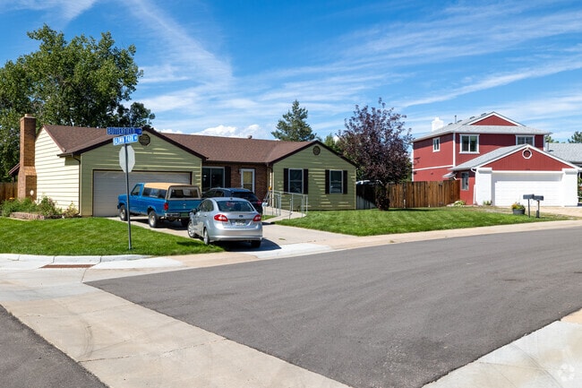 Several cul-de-sacs are found in and around Glover-Baldwin Park.