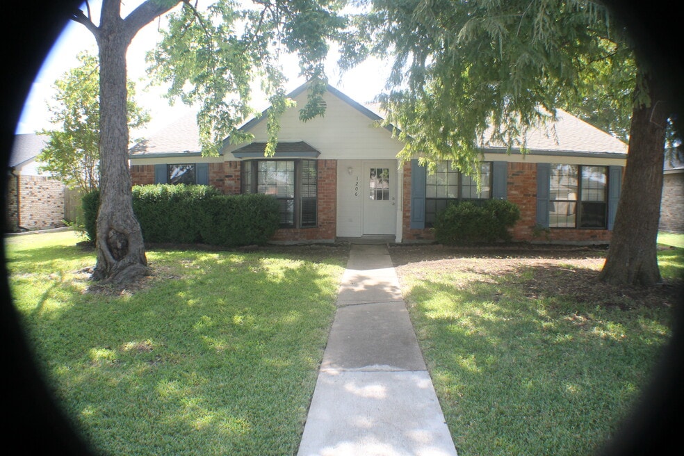 1206 Devonshire Ln, Wylie, TX 75098 - photo 1