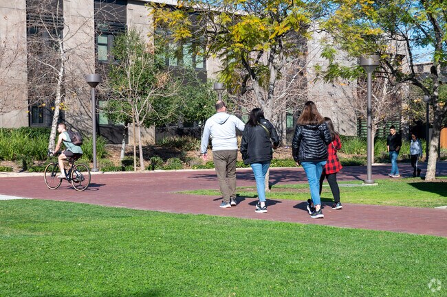 Tour the campus of Technological University of Southeast Pasadena.
