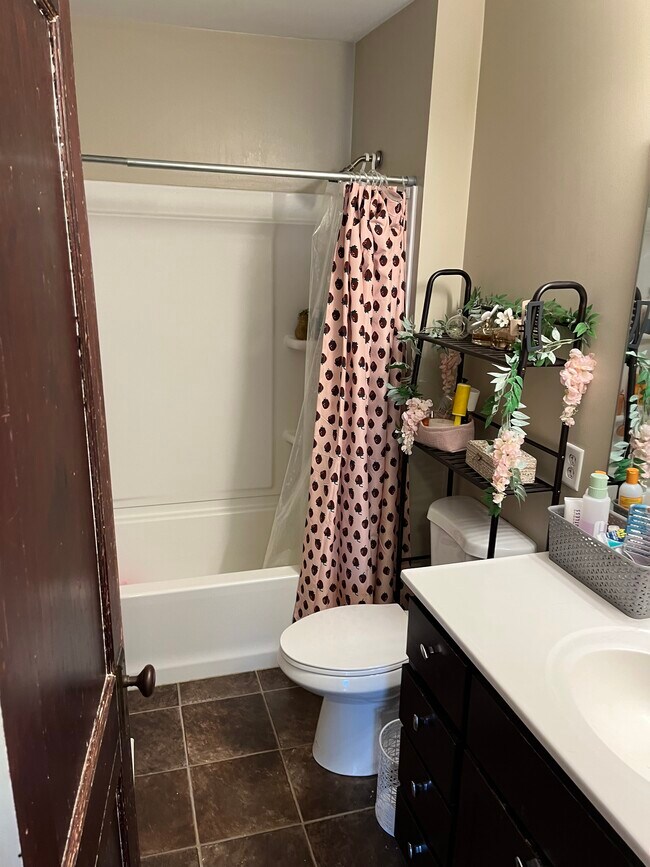 1301 Fulton St W, Grand Rapids, MI 49504 - photo 5