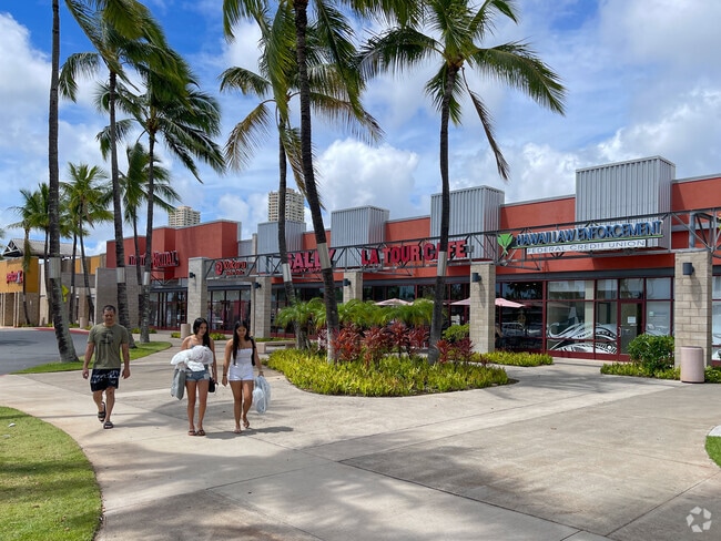 The Pearl City-Hickam retail areas offer plenty of local as well as national brands.