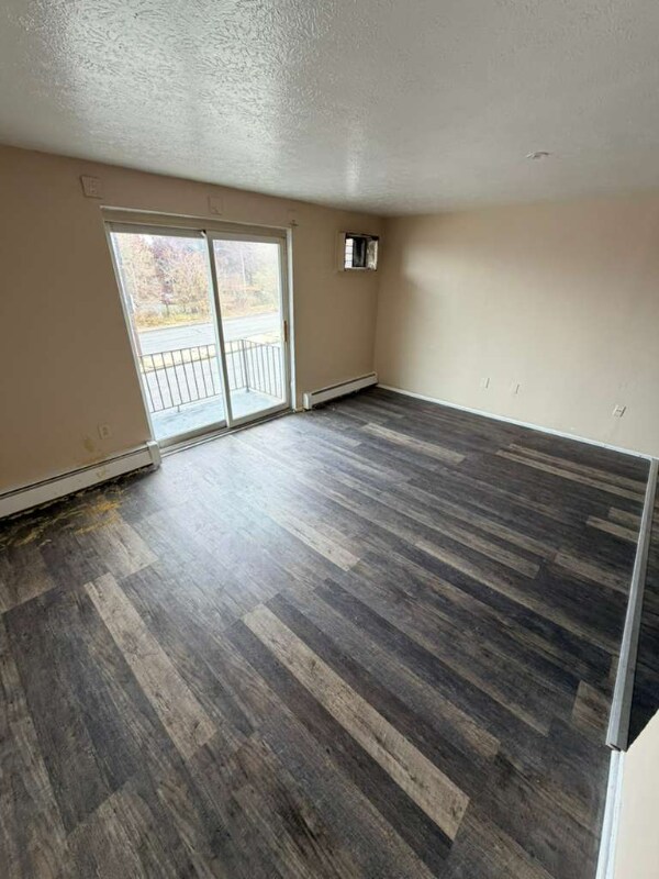 13540 Superior Rd unit 203, East Cleveland, OH 44112 - photo 5