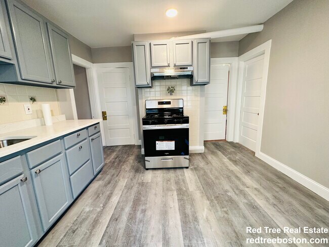 6 Mortimer Place unit 1, Somerville, MA 02145 - photo 5