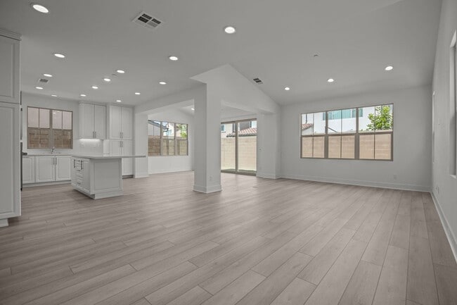 155 Somera, Irvine, CA 92602 - photo 2