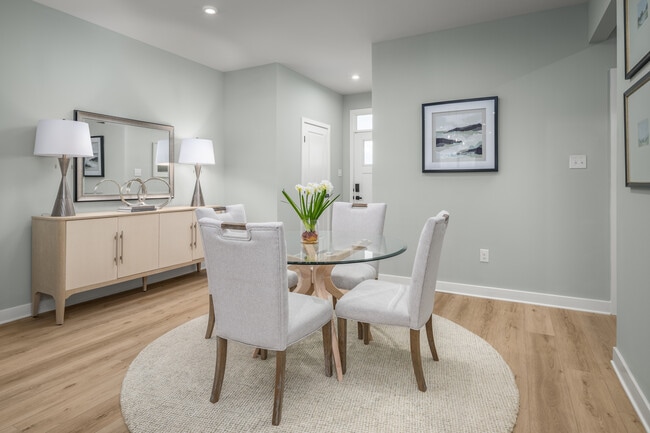 L 6A S South Pointe Ln, Parma, OH 44130 - photo 6