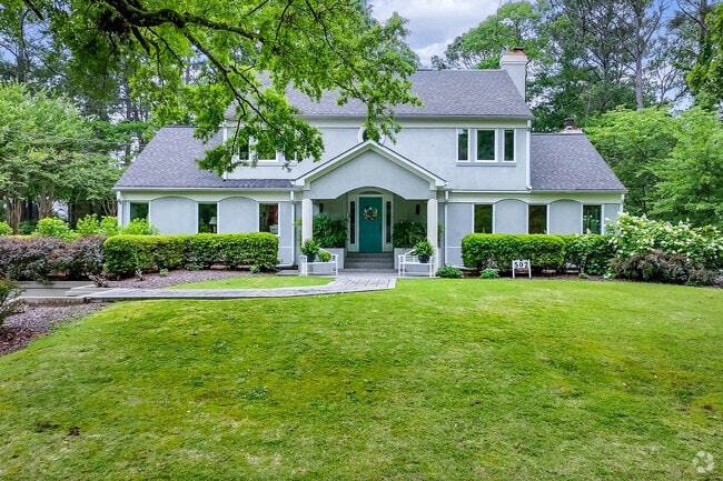 Admire this large and beautiful home in Jasper.