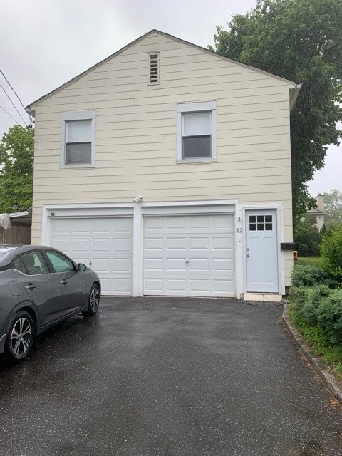 12 Forest Row Unit 1, Great Neck, NY 11023