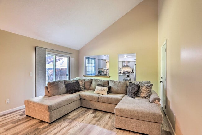 6834 Woodmeadow Dr unit ID1287554P, Toledo, OH 43617 - photo 3