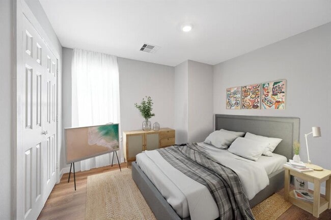 8011 Caddo Rd, Houston, TX 77078 - photo 2