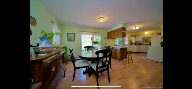 117 Snipsic Lake Rd unit B, Ellington, CT 06029 - photo 3