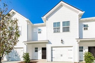 1060 Wildflower Dr, Wilmington, NC 28412