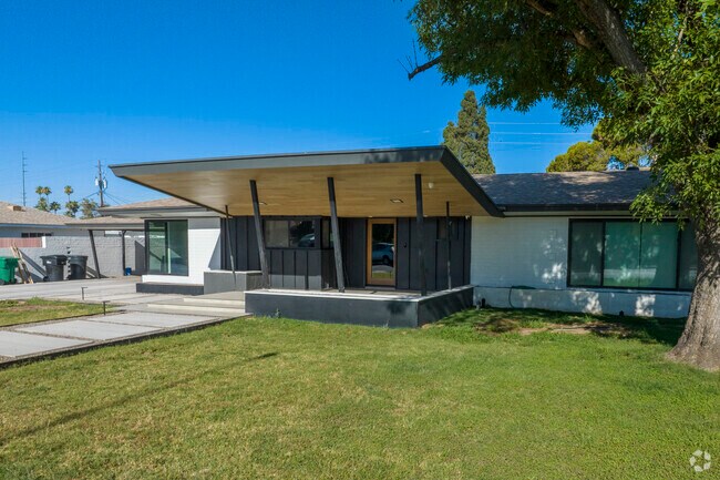 Some modern additions can be found in and around the Fraser Fields neighborhood of Mesa.