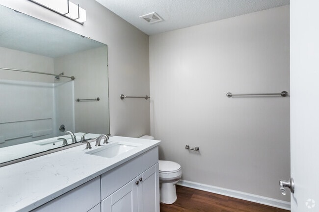 2 BR, 2 BA - Premium - 1,150SF - Second Bathroom