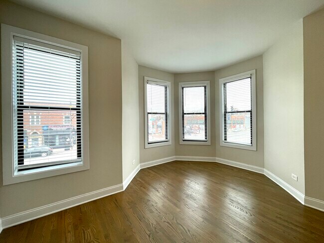 3405 W Fullerton Ave unit 2, Chicago, IL 60647 - photo 7