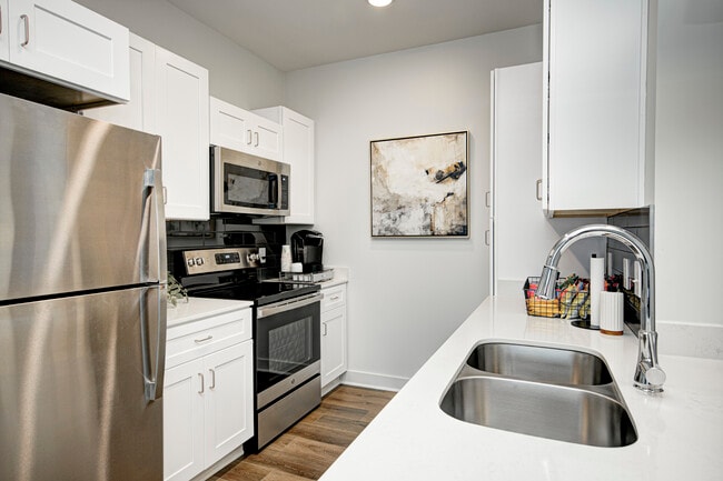 East Bank, Noblesville, IN 46060 - photo 6