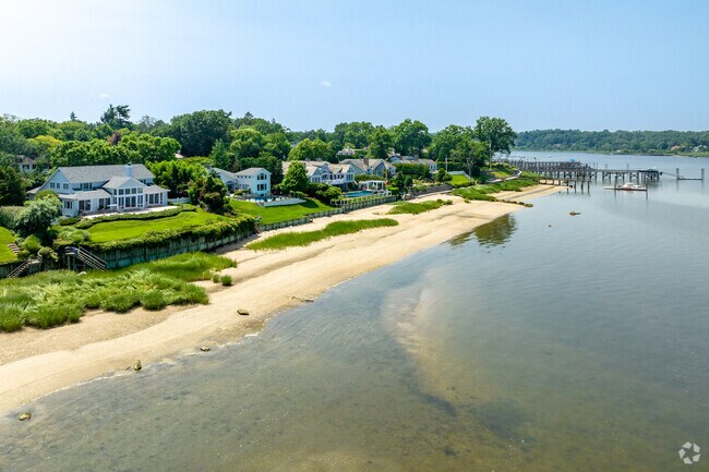 Homes with their own little private slices of beach along the Manhasset Bay.