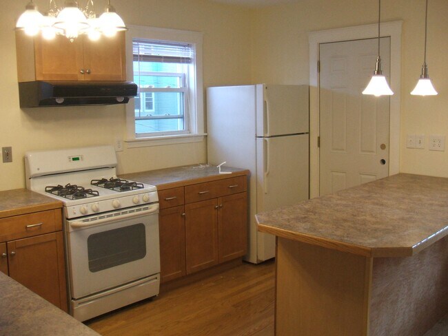 3 Aldie St unit 2, Allston, MA 02134 - photo 3