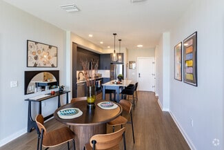 2141 Waterside Dr, Nashville, TN 37207