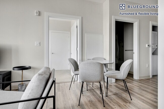 161 Washington St unit FL5-ID1187, Boston, MA 02135 - photo 6