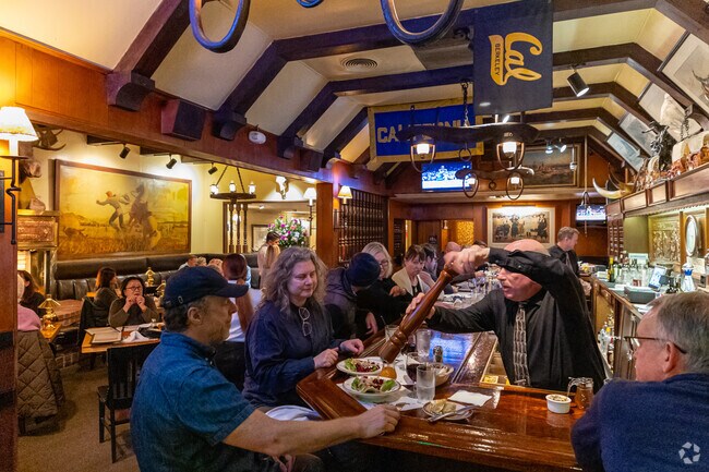 Casa Orinda is a classic dining destination known for its country fried chicken.