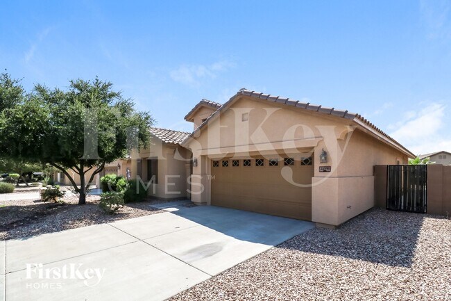 22191 W Shadow Dr, Buckeye, AZ 85326 - photo 2