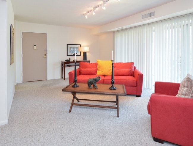 Valley Stream Apartments, Lansdale, PA 19446 - photo 5