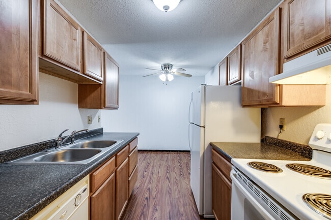 Silver Bell Apartments, Eagan, MN 55122 - photo 7