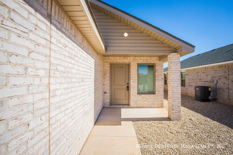 7709 Date Ave, Lubbock, TX 79404 - photo 1