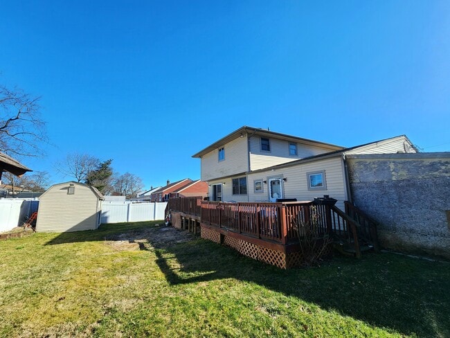 30 Wilson St, Brentwood, NY 11717 - photo 7