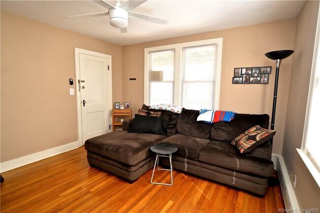 85 Kneen St unit 1, Shelton, CT 06484 - photo 3