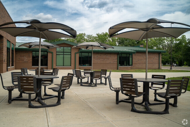Carmel Elementary School in Downtown Carmel, has an outdoor lunch area.