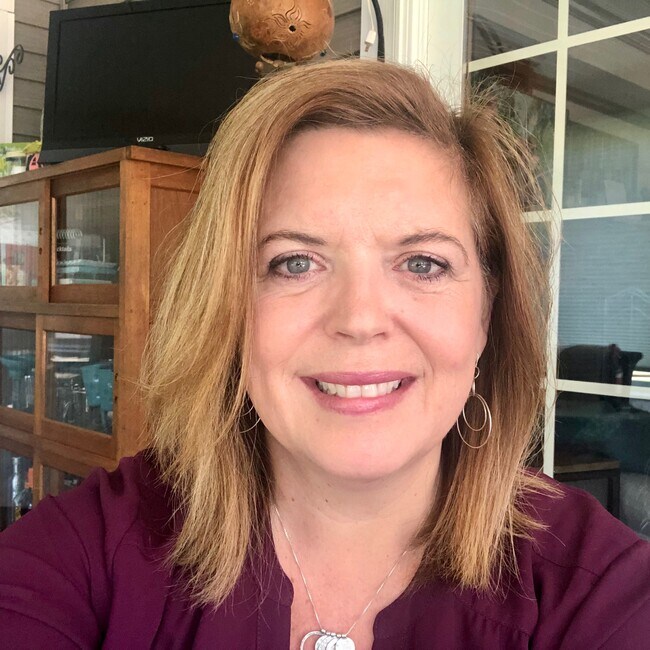 Michelle Everett Lacay