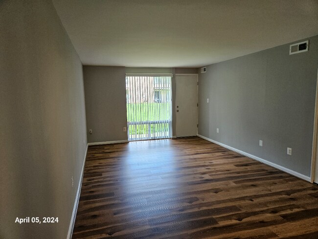 522 Wilson Bridge Dr unit A2, Oxon Hill, MD 20745 - photo 2
