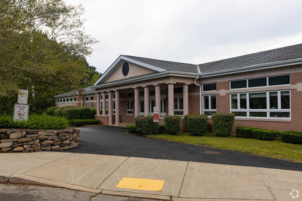 Welcome to West Brookfield Elementary School.