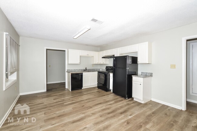 3403 Brockcrest Cove, Memphis, TN 38128 - photo 4