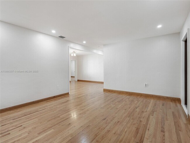 741 Palermo Ave, Coral Gables, FL 33134 - photo 7