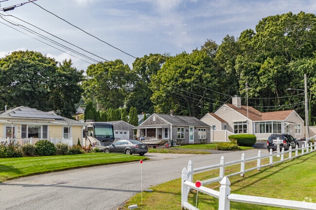 This row of homes in the South Warren - Metacom neighborhood is a mix of cottages and capes.