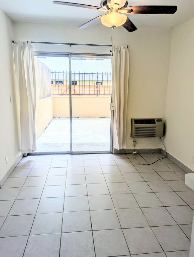 1533 Hi Point St, Los Angeles, CA 90035 - photo 6