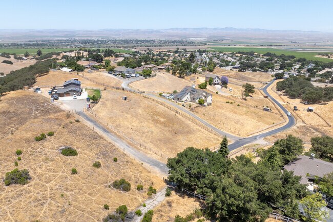 This view shows Pine Canyon’s mix of developments and spacious custom home lots.