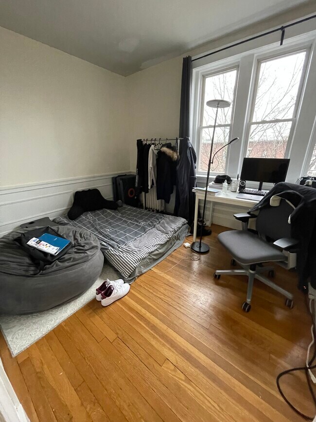 1426 Commonwealth Ave unit 3, Boston, MA 02135 - photo 4