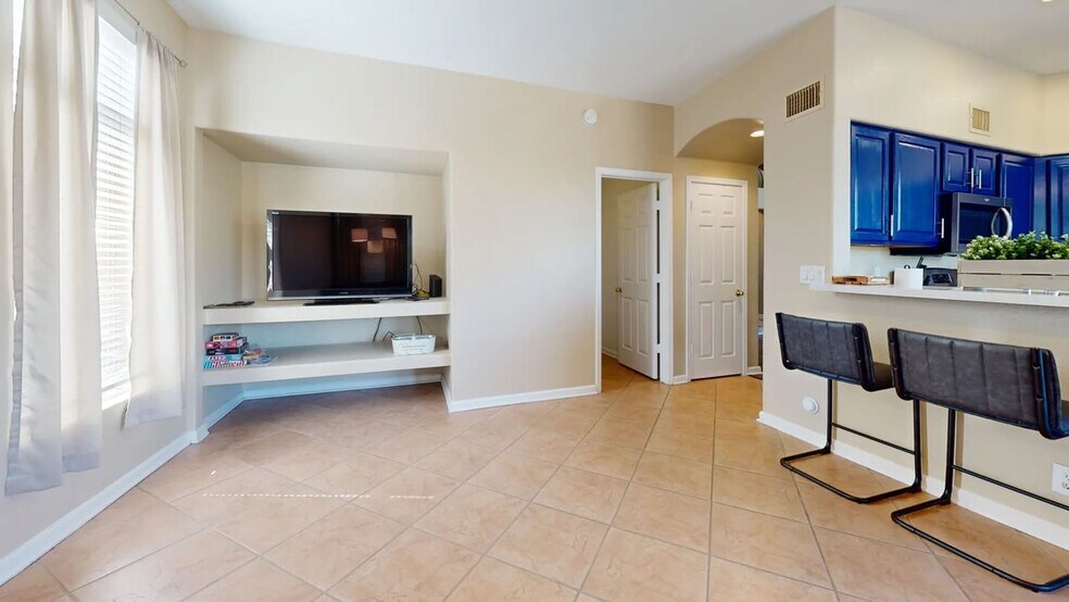 853 N Blackstone Ct unit ID1230863P, Chandler, AZ 85224 - photo 1
