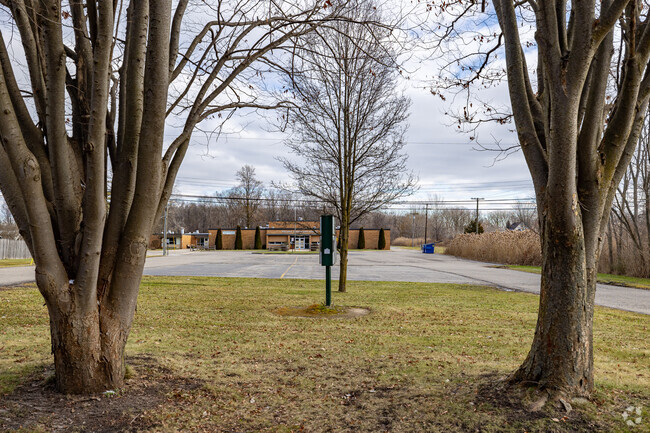 Holland Elementary School is set back from the street.