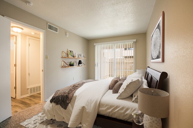 La Vida Nueva, Albuquerque, NM 87106 - photo 5